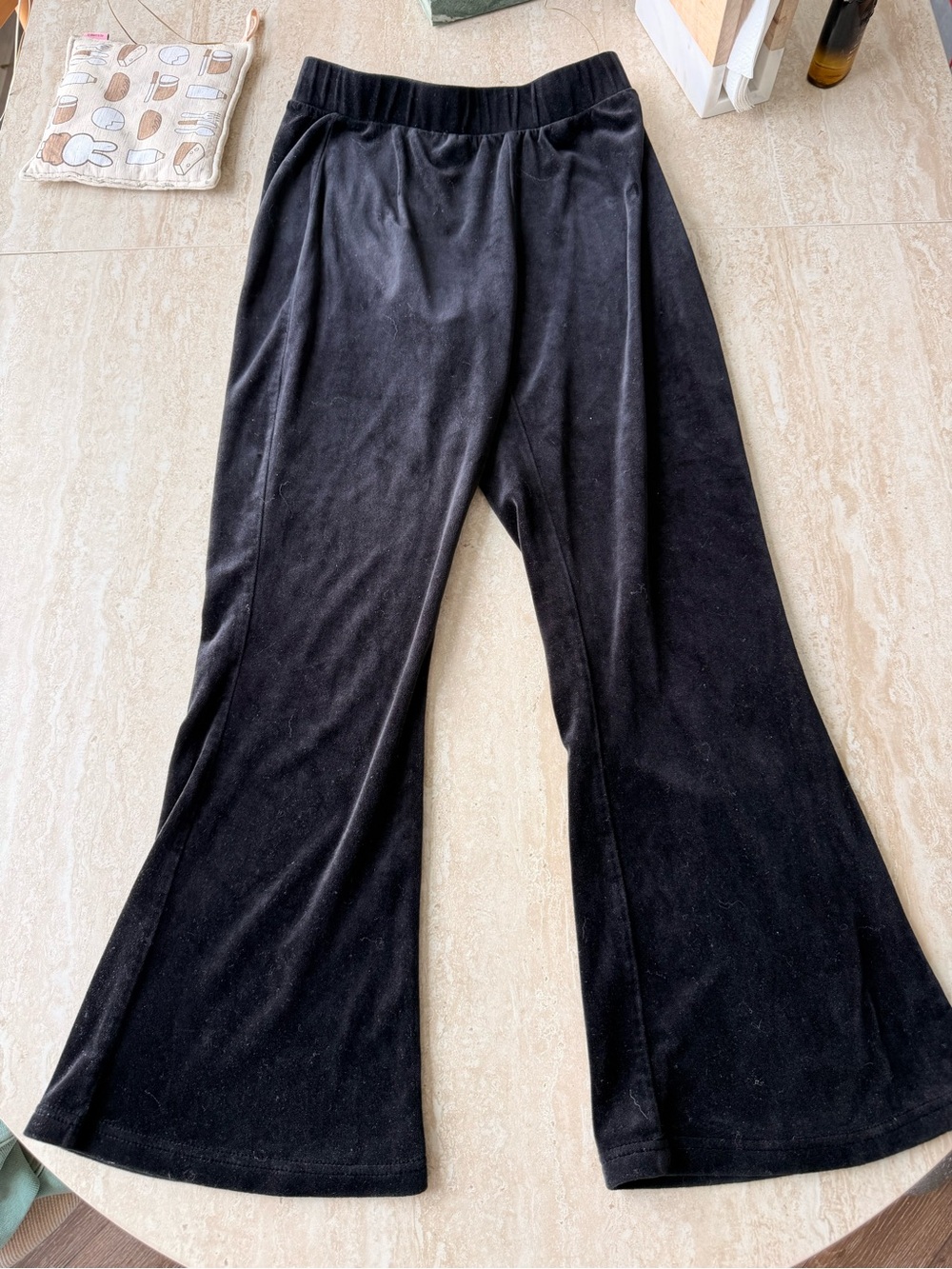 Vero Moda Black Boot Cut Velvet-Look Pants